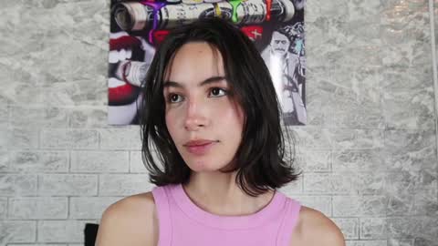 Snapshot of ross_b1 chatting on February 3, 5:40 am ROSS - online show from February 3, 5:40 am