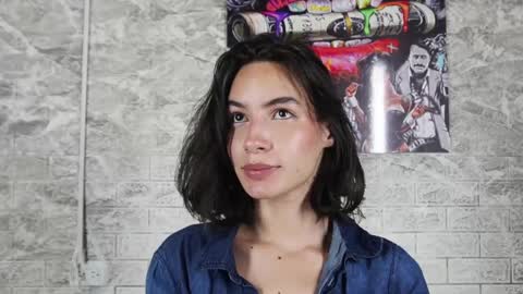 Snapshot of ross_b1 chatting on February 16, 6:43 am ROSS - online show from February 16, 6:43 am