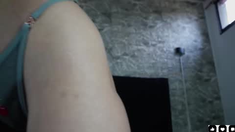 Snapshot of ross_b1 chatting on October 19, 4:51 pm ROSS - online show from October 19, 4:51 pm