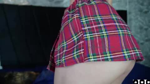 Snapshot of ross_b1 chatting on November 2, 2:47 am ROSS - online show from November 2, 2:47 am