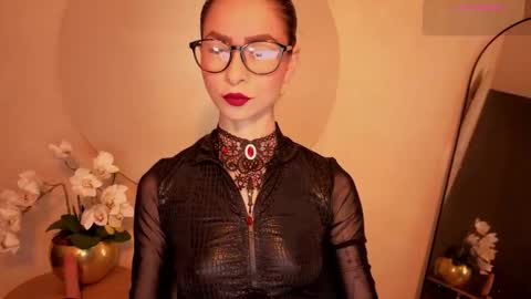 Snapshot of rosse_98_ chatting on January 11, 1:16 pm Miss Rosse online show from January 11, 1:16 pm