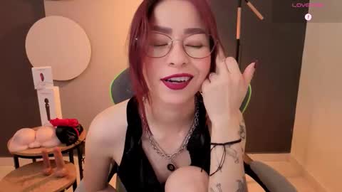 Snapshot of rosse_98_ chatting on February 12, 2:12 pm Miss Rosse online show from February 12, 2:12 pm