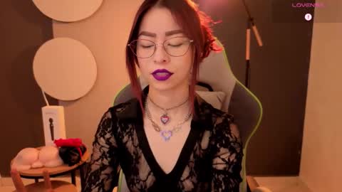 Snapshot of rosse_98_ chatting on February 13, 1:51 pm Miss Rosse online show from February 13, 1:51 pm