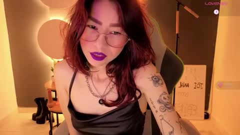 Snapshot of rosse_98_ chatting on February 23, 12:24 pm Miss Rosse online show from February 23, 12:24 pm