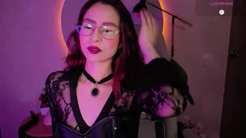 Miss Rosse online show from March 18, 2:31 pm