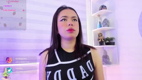   online show from January 4, 1:10 pm