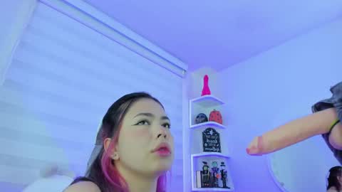   online show from September 22, 12:07 pm