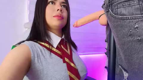   online show from March 19, 6:23 pm