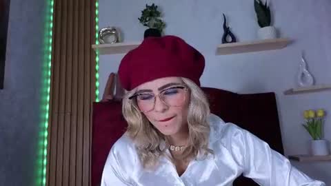 Rosse follow me online show from July 23, 1:53 pm