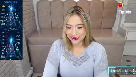 Snapshot of rosse_jeane_v chatting on December 14, 1:16 pm rosse jeane v online show from December 14, 1:16 pm