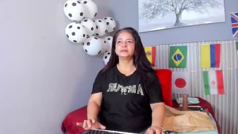 Snapshot of rosse_milf1 chatting on July 1, 11:45 am rosse_milf1 online show from July 1, 11:45 am