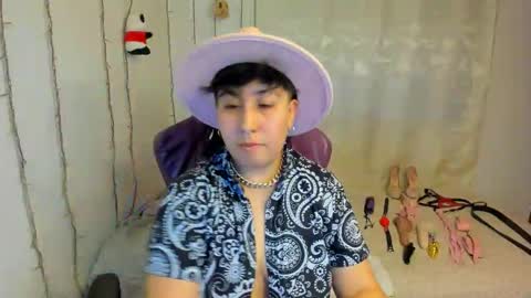 ROSSE DEMOND  online show from March 8, 3:10 am