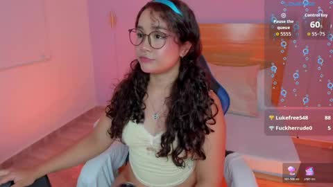 rossie_lanie_ online show from May 14, 4:30 am