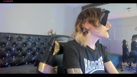 Snapshot of rossiegp chatting on March 25, 12:22 pm Rossie hunt online show from March 25, 12:22 pm