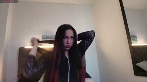 rossy_marks online show from June 19, 2:38 am