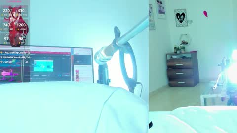 rosy_emely_ online show from February 1, 10:03 am