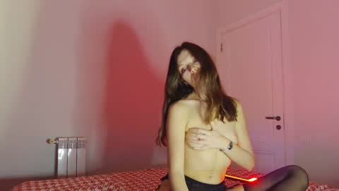 roter_rita online show from December 18, 1:44 am