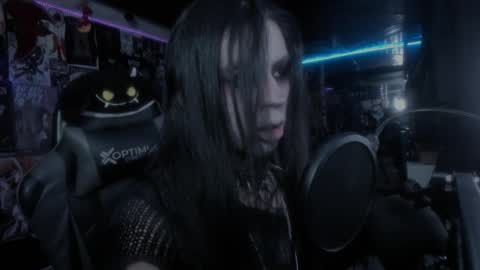 Snapshot of rotten_dreams chatting on February 25, 11:00 pm rot online show from February 25, 11:00 pm