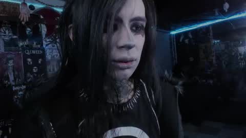 Snapshot of rotten_dreams chatting on September 27, 10:48 pm rot online show from September 27, 10:48 pm