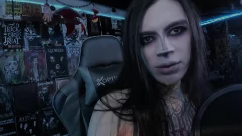 Snapshot of rotten_dreams chatting on September 29, 10:36 pm rot online show from September 29, 10:36 pm