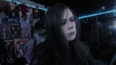 Snapshot of rotten_dreams chatting on October 9, 11:25 pm rot online show from October 9, 11:25 pm