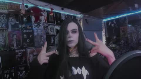 Snapshot of rotten_dreams chatting on February 2, 5:11 pm rot online show from February 2, 5:11 pm