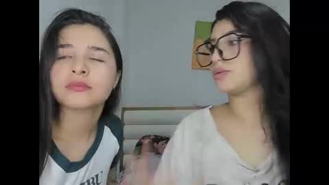rous_and_sweet09 online show from May 18, 2:51 am