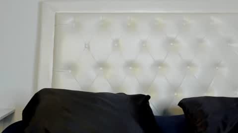 rouse_sexy_hotxx77 online show from July 2, 4:07 am