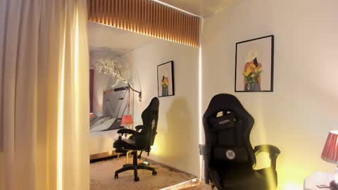 rouse_taylor__ online show from January 13, 12:43 pm