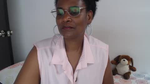 luxa online show from February 3, 4:20 pm