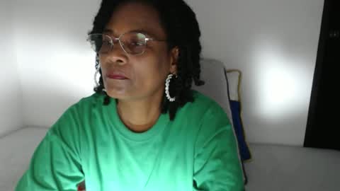 luxa online show from December 14, 3:50 pm