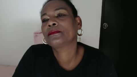 luxa online show from March 17, 7:28 pm