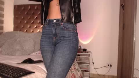 Snapshot of rouss_henao chatting on April 18, 10:08 am Rouss marie henao online show from April 18, 10:08 am