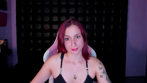 Snapshot of roussehills chatting on December 4, 9:34 pm roussehills online show from December 4, 9:34 pm