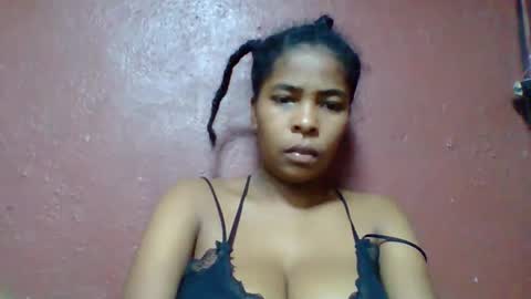 rovaelyah online show from May 26, 9:16 am