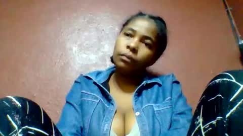 Snapshot of rovaelyah chatting on June 11, 3:15 am rovaelyah online show from June 11, 3:15 am