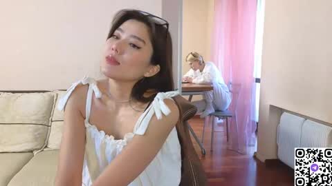 rowenacady online show from March 3, 6:37 am