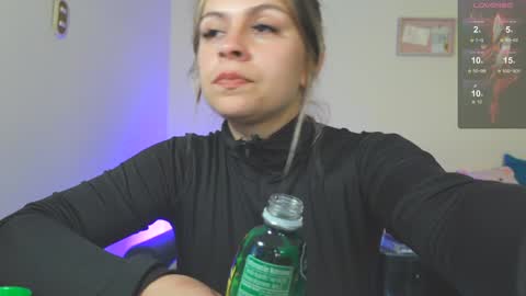 Snapshot of rox_anna chatting on January 22, 8:17 pm Roxanna online show from January 22, 8:17 pm