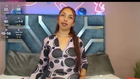 Roxane online show from April 28, 2:49 am