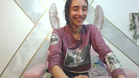 Snapshot of roxana_cyrano chatting on January 14, 7:00 pm online show from January 14, 7:00 pm