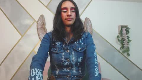 Snapshot of roxana_cyrano chatting on February 26, 7:49 pm online show from February 26, 7:49 pm