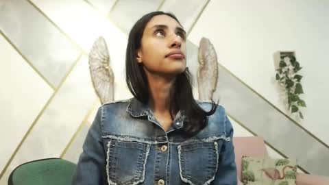 Snapshot of roxana_cyrano chatting on October 7, 8:39 pm online show from October 7, 8:39 pm