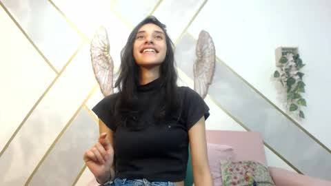 Snapshot of roxana_cyrano chatting on October 24, 8:16 pm online show from October 24, 8:16 pm