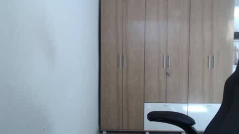 Roxana online show from February 7, 7:28 pm