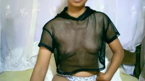 roxanne_98 online show from January 18, 2:47 am