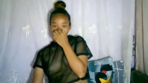 roxanne_98 online show from February 12, 2:24 am