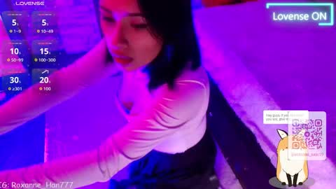 roxanne_han online show from February 26, 11:20 am