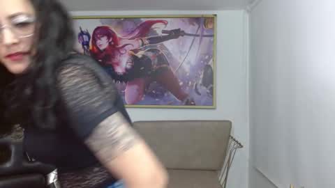 Roxanne online show from November 1, 8:11 pm