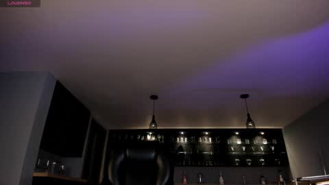 Snapshot of roxannehill_ chatting on December 21, 11:50 am Roxanne Hill online show from December 21, 11:50 am