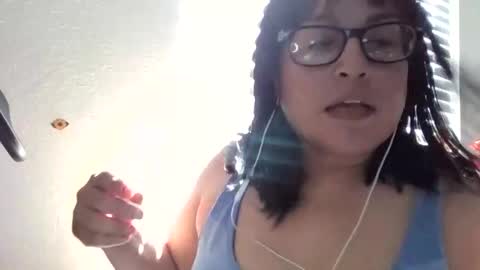 roxannellh online show from June 1, 9:49 pm